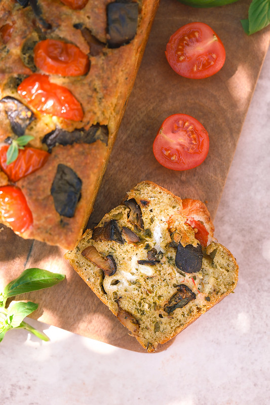 cake aubergines tomates
