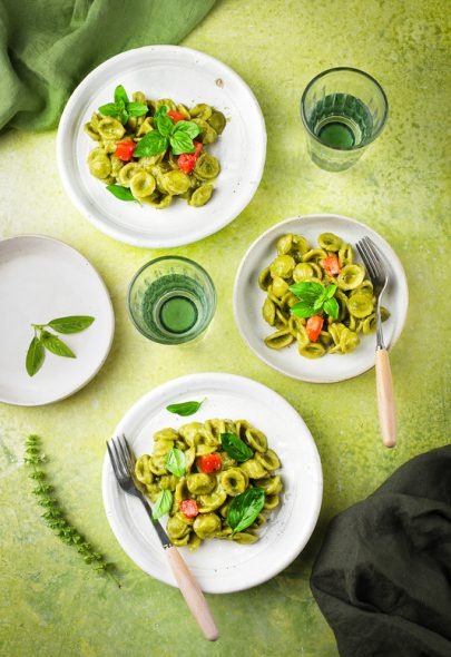 Pâtes à la sauce d’avocat et basilic