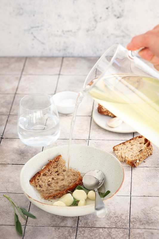 aigo boulido bouillon ail provencal