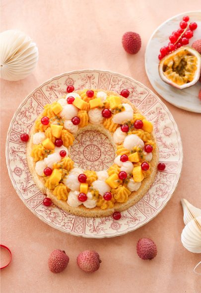 Entremets couronne passion et litchi