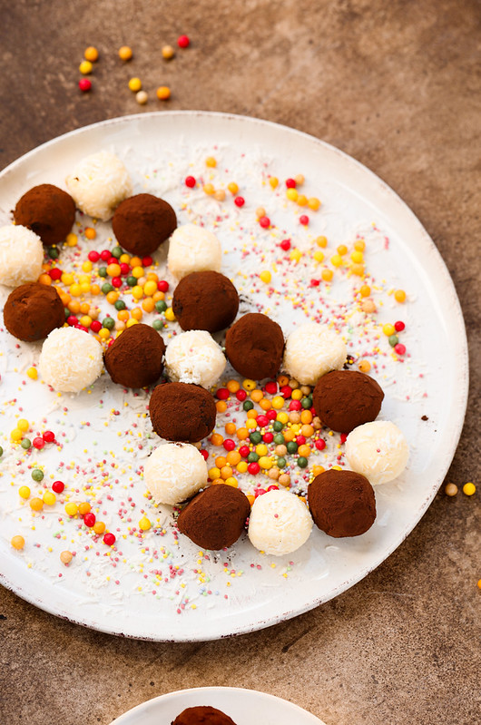 gateau chiffre truffes chocolat noir blanc