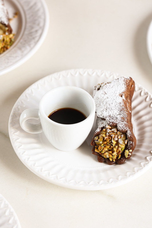 cannoli ricotta pistache video