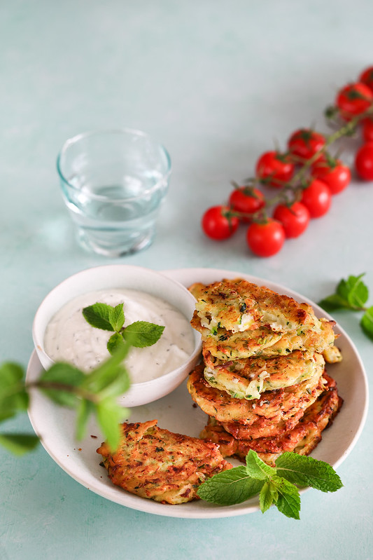 Galettes de courgettes à la feta - Apéritif grec