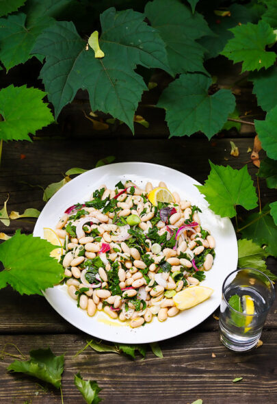 Salade grecque de haricots (fasolia salata)