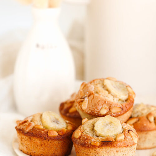 Muffins à la banane (avec un seul oeuf et un seul bol) Muffins à la banane (avec un seul oeuf et un seul bol)